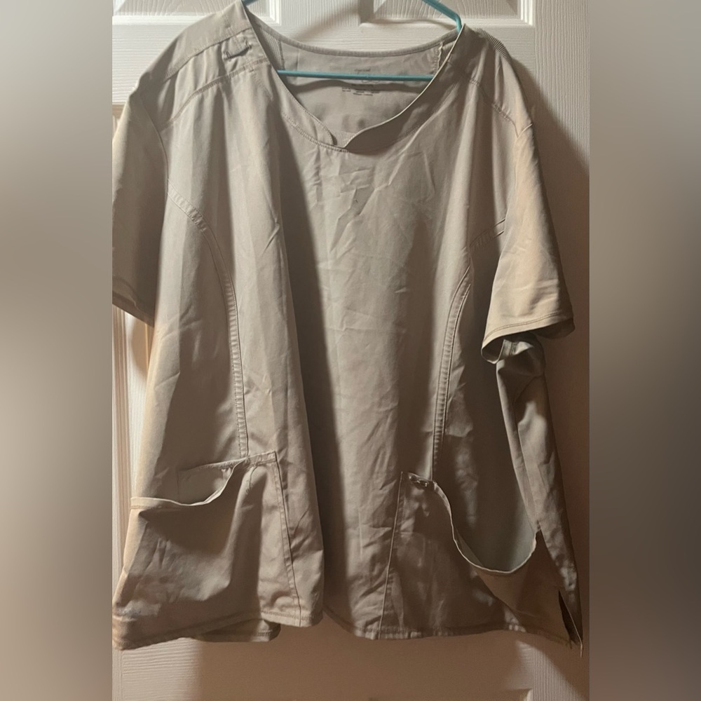 Cherokee infinity scrub top khaki color